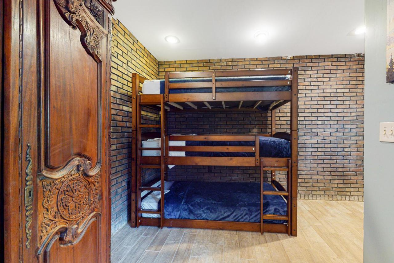 Smoky Mountain Castle Caretaker'S Apartment Sevierville Eksteriør bilde